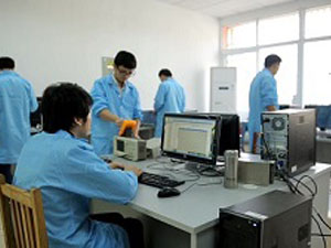 长沙贤友电子科技开发有限公司,长沙贤友电子科技,长条异形（棒材）矫顽磁力计,全自动钴磁测量仪,矫顽磁力机,硬质合金矫顽磁力计,钴磁测量仪,磁饱和,比饱和磁化强度,钴磁仪,棒材磁饱和,大制品磁饱和,磁力机,矫顽磁力计,矫顽磁力自动测量仪, 全自动磁力机